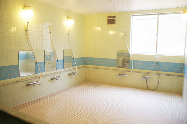 トルマトロン温泉