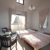 寝室は二階に三部屋あります。