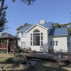 洋風のお洒落な庭付き戸建て